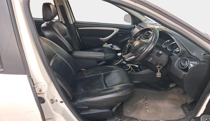 2019 Renault Duster RXS PETROL, Petrol, Manual, 1,21,364 km, interior
