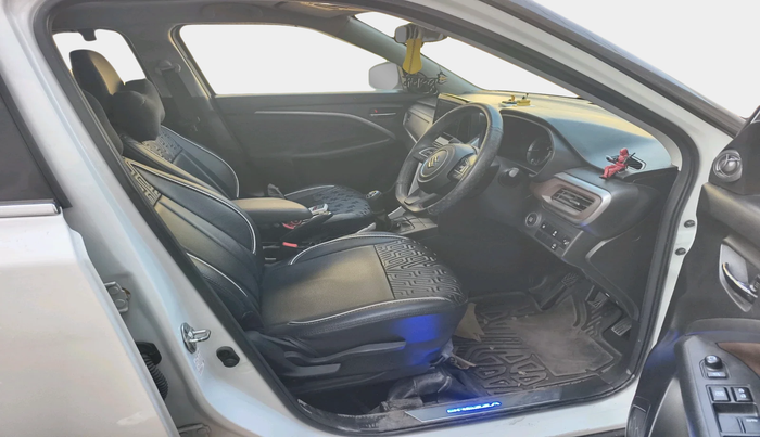 2022 Maruti BREZZA ZXI SMART HYBRID , Petrol, Manual, 44,549 km, interior