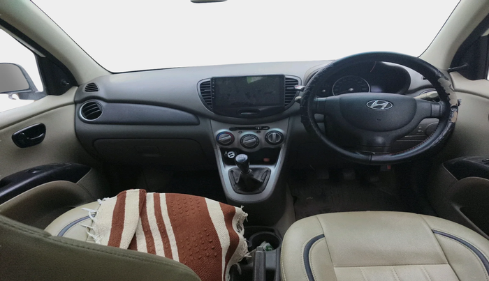 2014 Hyundai i10 MAGNA 1.1, Petrol, Manual, 1,08,337 km, interior