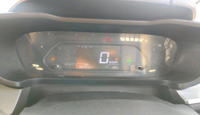 2024 Tata ALTROZ XZ PLUS SUNROOF CNG, Petrol, Manual, 36,234 km, interior