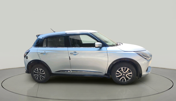 2025 Maruti Swift VXi (O) CNG, CNG, Manual, 28,057 km, exterior