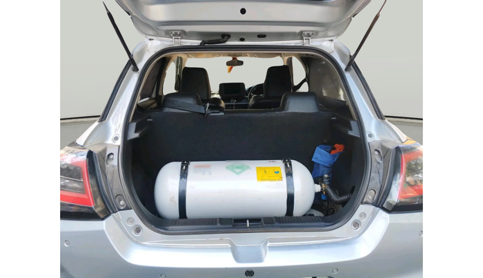 2025 Maruti Swift VXi (O) CNG, CNG, Manual, 28,057 km, exterior