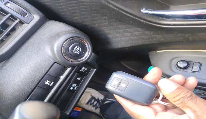 2025 Maruti Swift VXi (O) CNG, CNG, Manual, 28,057 km, interior