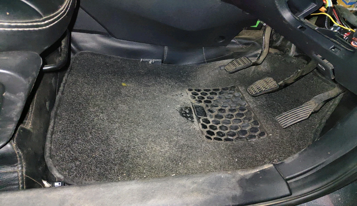 2024 Tata PUNCH PURE MT, Petrol, Manual, 23,615 km, interior