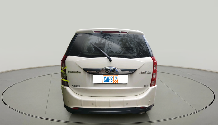 2017 Mahindra XUV500 W9, Diesel, Manual, 96,184 km, exterior