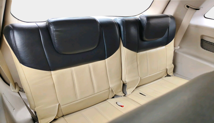 2017 Mahindra XUV500 W9, Diesel, Manual, 96,184 km, interior