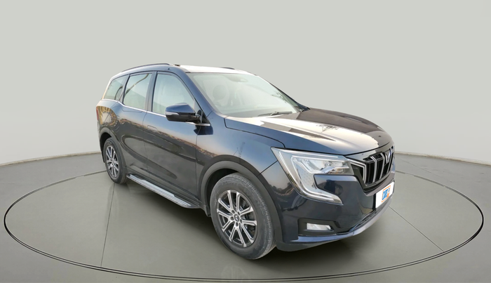 2022 Mahindra XUV700 AX 7 P AT 7 STR, Petrol, Automatic, 59,199 km, exterior