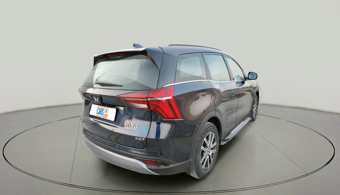 2022 Mahindra XUV700 AX 7 P AT 7 STR, Petrol, Automatic, 59,199 km, exterior