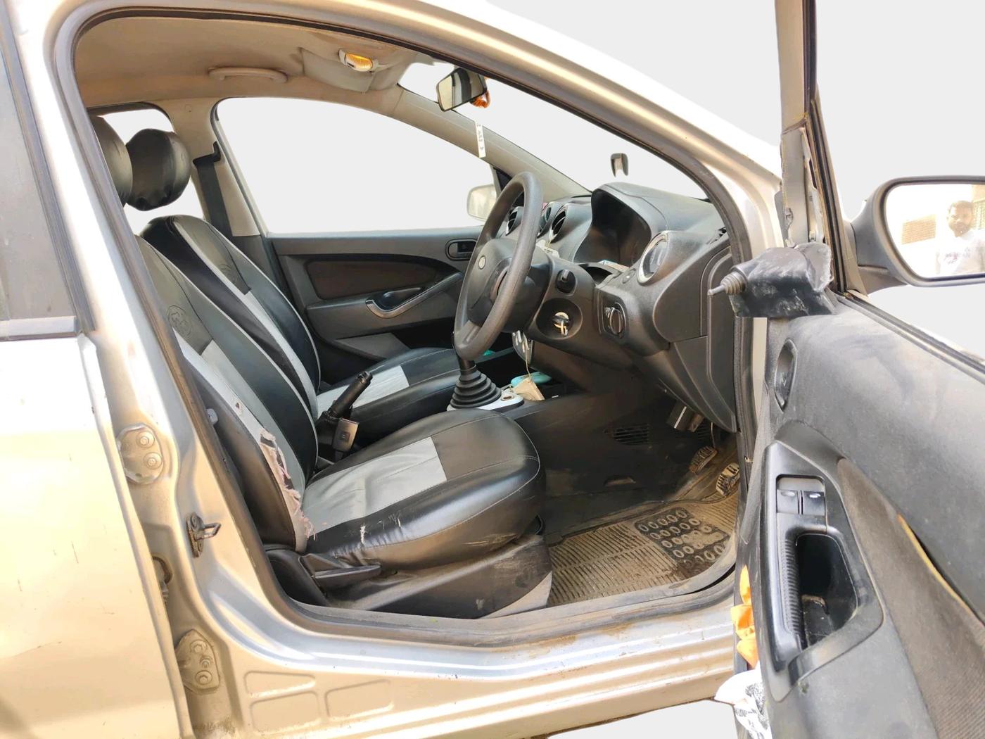 2011 Ford Figo EXI 1.4 DIESEL, Diesel, Manual, 1,45,309 km, interior
