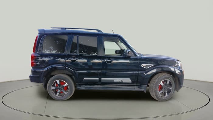 2023 Mahindra SCORPIO CLASSIC S11 7STR, Diesel, Manual, 81,979 km, exterior