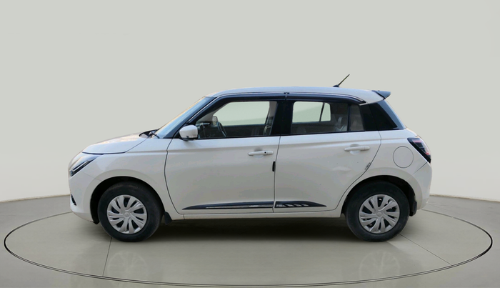 2025 Maruti Swift VXi (O) AMT, Petrol, Automatic, 32,081 km, exterior