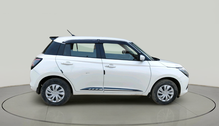 2025 Maruti Swift VXi (O) AMT, Petrol, Automatic, 32,081 km, exterior