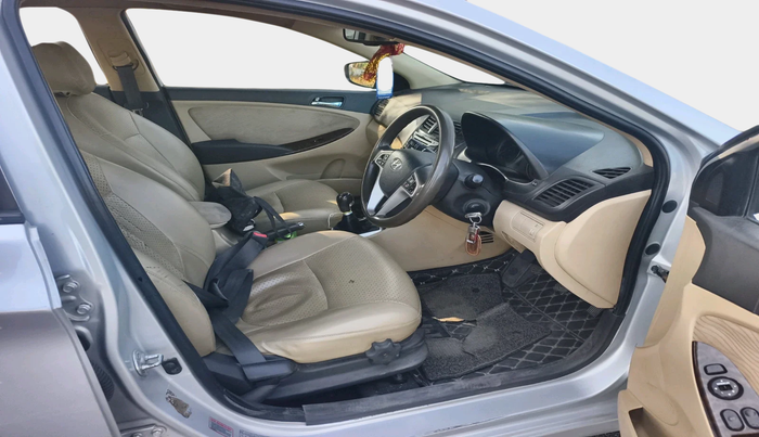 2014 Hyundai Verna FLUIDIC 1.6 CRDI SX, Diesel, Manual, 95,149 km, interior