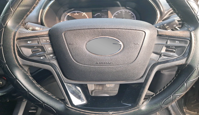 2022 Tata Safari XT PLUS DARK EDITION, Diesel, Manual, 78,252 km, interior