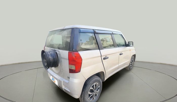 2016 Mahindra TUV300 T4, Diesel, Manual, 2,06,549 km, exterior