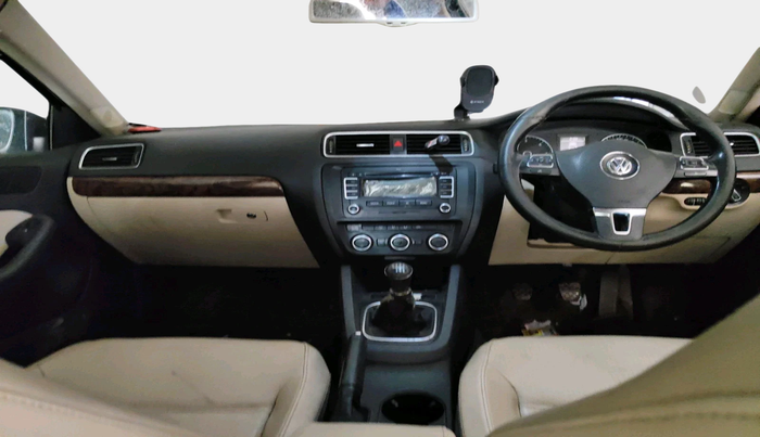 2014 Volkswagen Jetta TRENDLINE TDI, Diesel, Manual, 1,24,618 km, interior