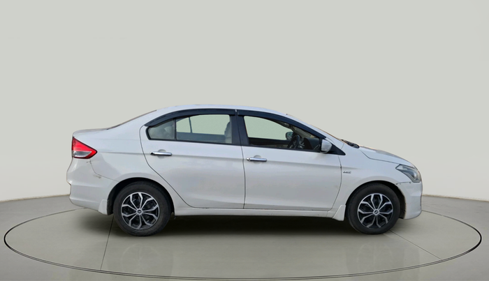 2015 Maruti Ciaz VDI +, Diesel, Manual, 1,21,981 km, exterior