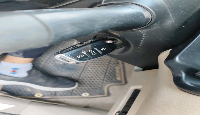 2018 Maruti Dzire VXI, Petrol, Manual, 3,64,260 km, interior