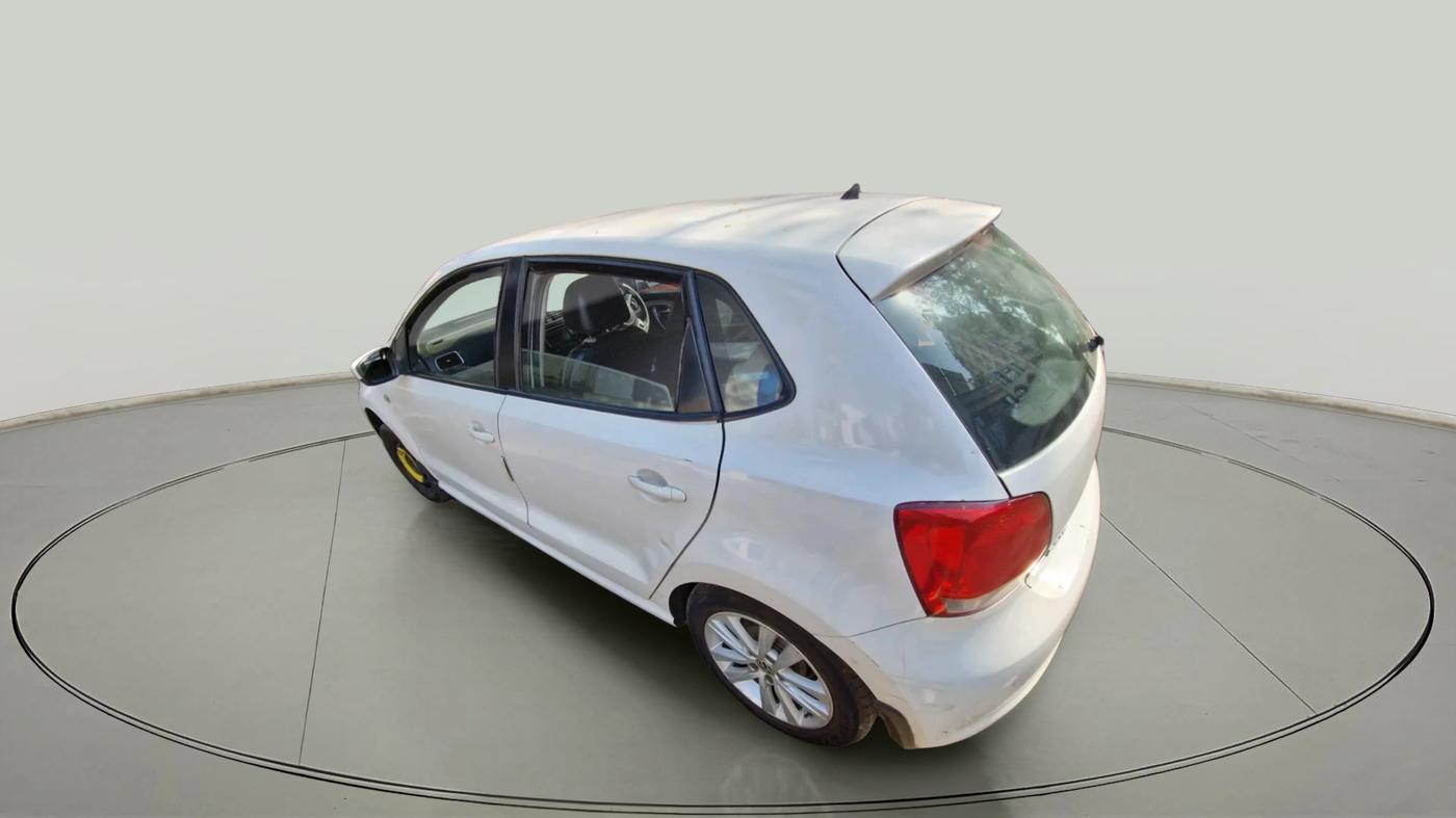 2014 Volkswagen Polo HIGHLINE1.2L, Petrol, Manual, 1,70,643 km, exterior