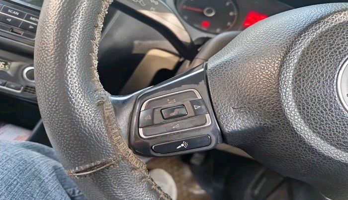 2014 Volkswagen Polo HIGHLINE1.2L, Petrol, Manual, 1,70,643 km, interior