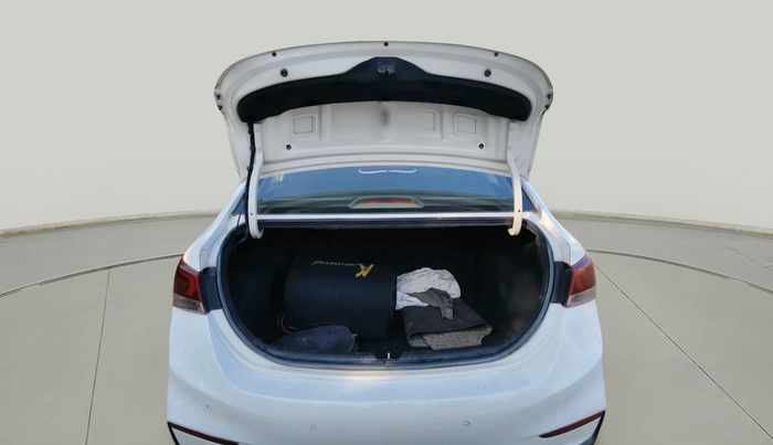 2018 Hyundai Verna 1.6 SX (O) CRDI MT, Diesel, Manual, 90,977 km, exterior