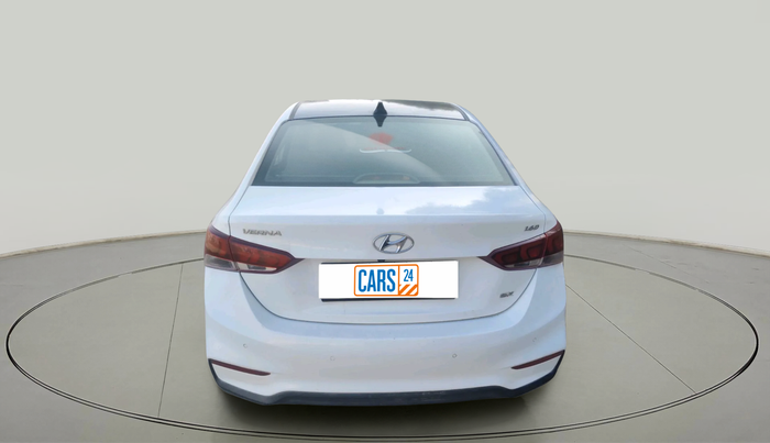 2018 Hyundai Verna 1.6 SX (O) CRDI MT, Diesel, Manual, 90,977 km, exterior