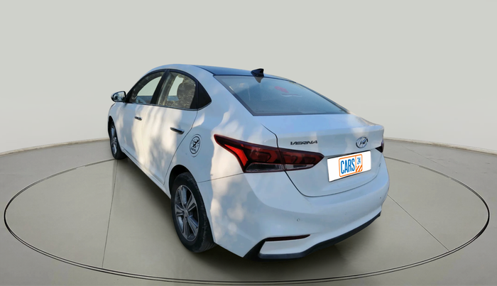 2018 Hyundai Verna 1.6 SX (O) CRDI MT, Diesel, Manual, 90,977 km, exterior