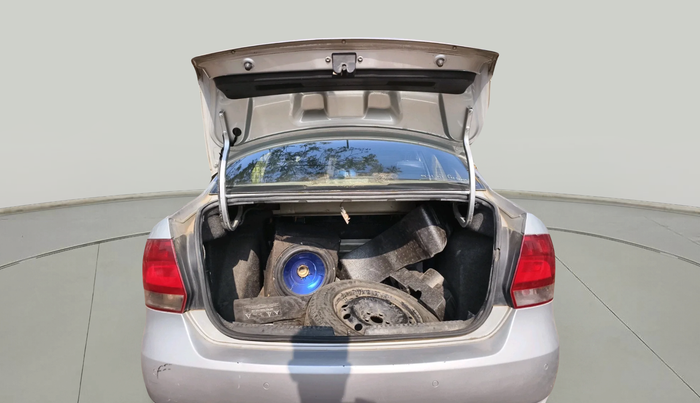 2013 Volkswagen Vento TRENDLINE DIESEL 1.6, Diesel, Manual, 1,60,870 km, exterior