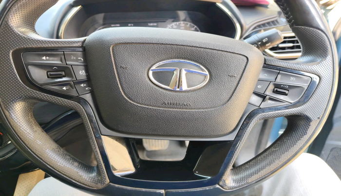 2021 Tata Safari XZA PLUS ADVENTURE, Diesel, Automatic, 1,02,673 km, interior