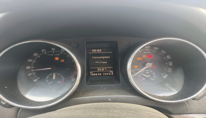 2011 Skoda Yeti ACTIVE 2.0 TDI CR 4X2, Diesel, Manual, 1,06,610 km, interior