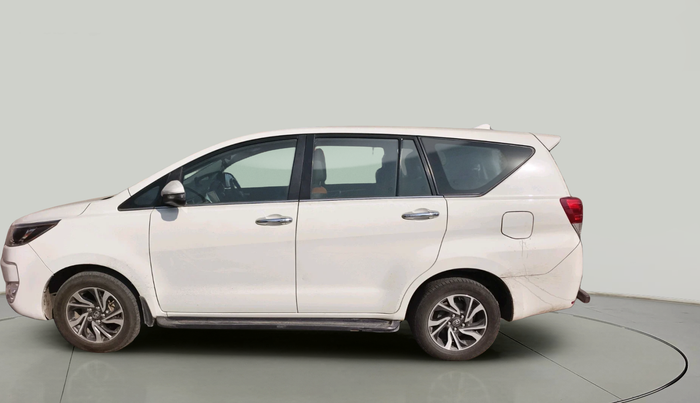 2023 Toyota Innova Crysta 2.4 VX 7STR, Diesel, Manual, 77,183 km, exterior