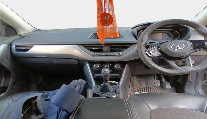 2022 Tata NEXON XM SUNROOF PETROL, Petrol, Manual, 39,058 km, interior