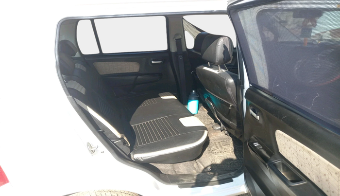 2017 Maruti Wagon R 1.0 VXI, Petrol, Manual, 19,336 km, interior