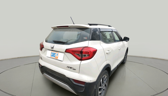 2023 Mahindra XUV300 W8 1.5 DIESEL AMT, Diesel, Automatic, 34,007 km, exterior