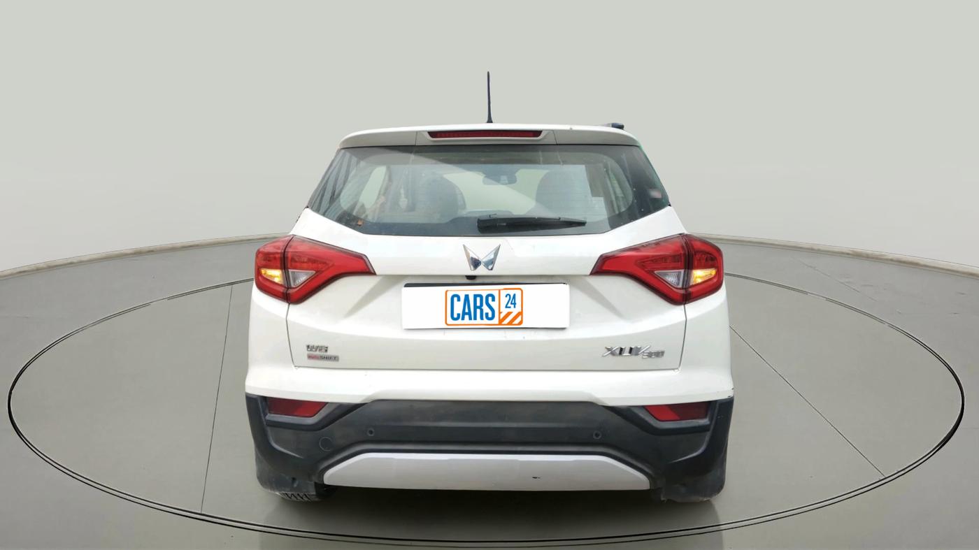 2023 Mahindra XUV300 W8 1.5 DIESEL AMT, Diesel, Automatic, 34,007 km, exterior