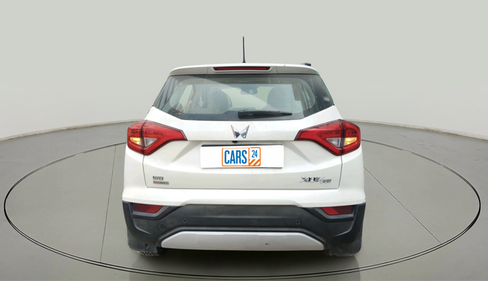 2023 Mahindra XUV300 W8 1.5 DIESEL AMT, Diesel, Automatic, 34,007 km, exterior