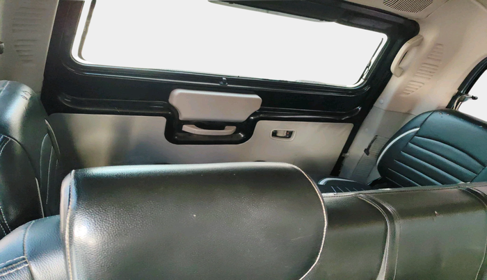 2016 Mahindra Scorpio S10, Diesel, Manual, 91,983 km, interior