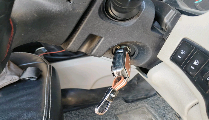 2016 Mahindra Scorpio S10, Diesel, Manual, 91,983 km, interior