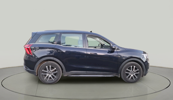 2023 Mahindra XUV700 AX 7 LUXURY D AT 7 STR, Diesel, Automatic, 69,809 km, exterior