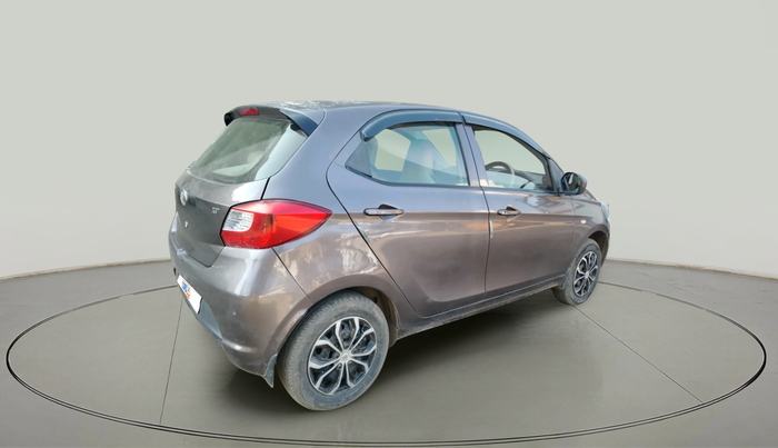 2018 Tata Tiago XT PETROL, Petrol, Manual, 1,23,880 km, exterior