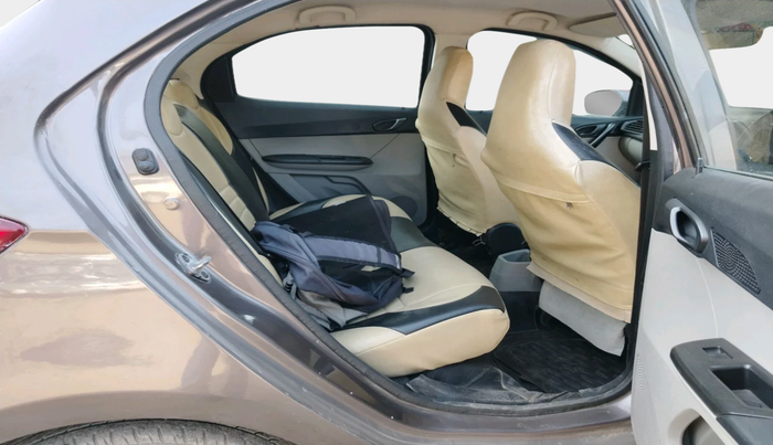 2018 Tata Tiago XT PETROL, Petrol, Manual, 1,23,880 km, interior