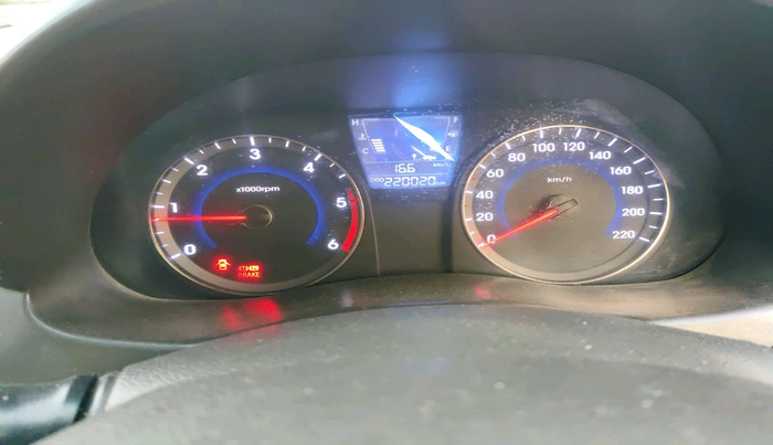 2011 Hyundai Verna FLUIDIC 1.6 CRDI EX, Diesel, Manual, 2,20,020 km, interior
