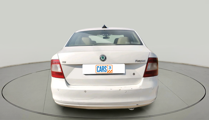 2013 Skoda Rapid ELEGANCE 1.6 TDI CR MT, Diesel, Manual, 1,31,865 km, exterior