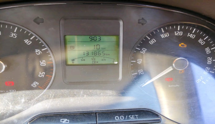 2013 Skoda Rapid ELEGANCE 1.6 TDI CR MT, Diesel, Manual, 1,31,865 km, interior