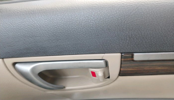 2012 Hyundai Santa Fe 2 WD, Diesel, Manual, 1,16,364 km, interior