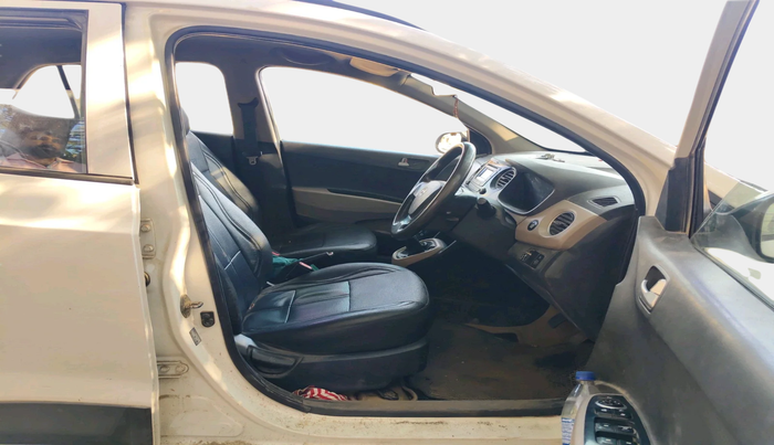 2014 Hyundai Grand i10 SPORTZ 1.2 KAPPA VTVT, Petrol, Manual, 1,36,224 km, interior