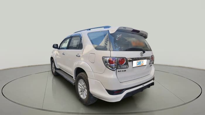 2014 Toyota Fortuner 3.0 4X2 MT, Diesel, Manual, 2,21,629 km, exterior