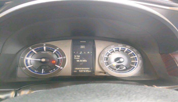 2016 Toyota Innova Crysta 2.4 VX 8 STR, Diesel, Manual, 1,07,235 km, interior