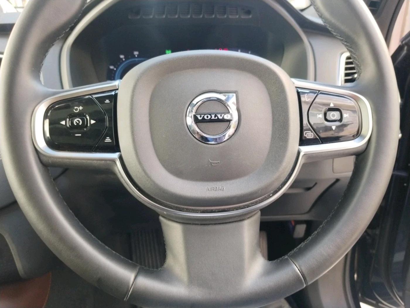 2024 Volvo XC 90 B6 INSCRIPTION, Petrol, Automatic, 16,000 km, interior