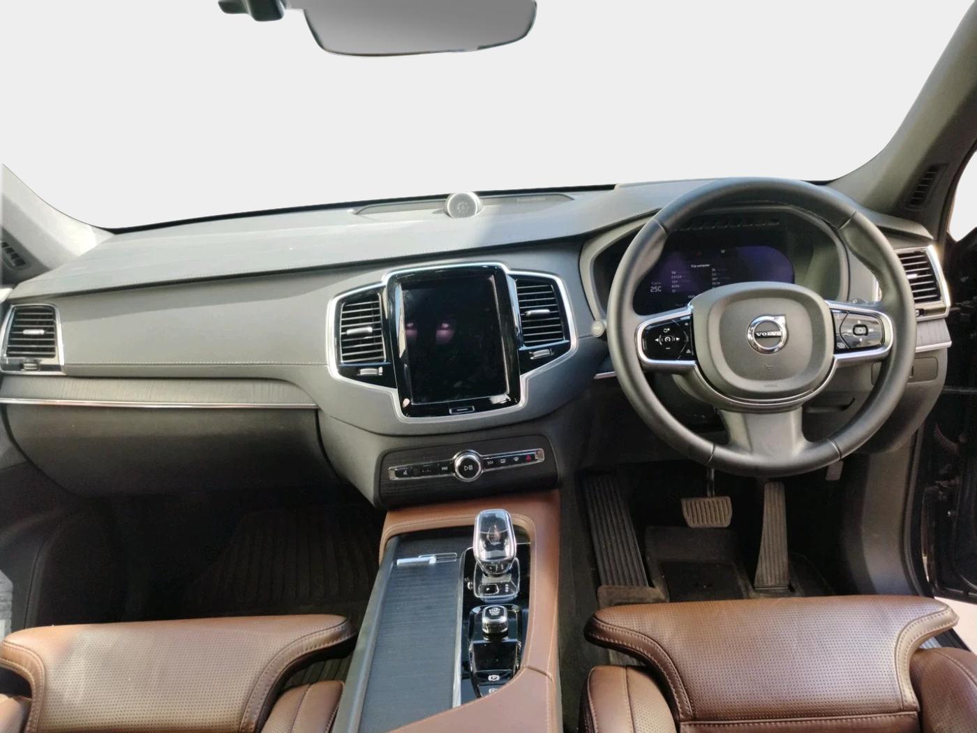 2024 Volvo XC 90 B6 INSCRIPTION, Petrol, Automatic, 16,000 km, interior